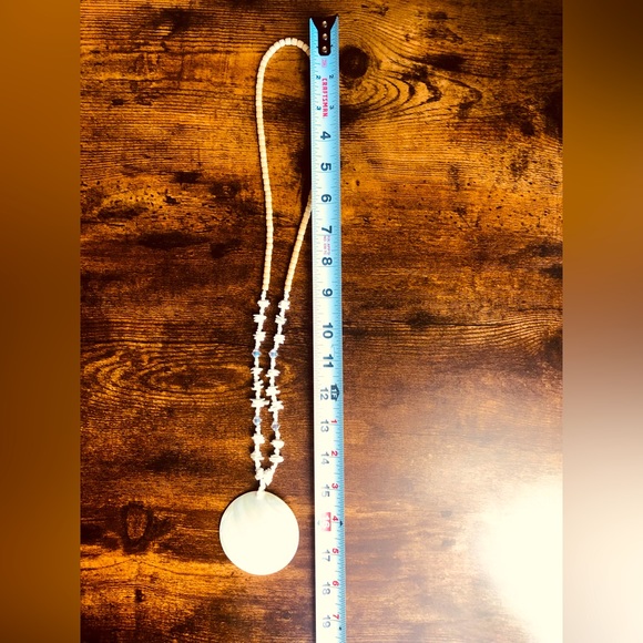 Hawaiian Jewelry ~ 2 Shell & Bead Necklaces from Island of Maui - Picture 4 of 6